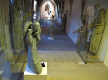 Der "Engel des Schweigens" von Schwester Christophora Janssen im Rahmen der Ausstellung "Zwischen Erde und Himmel" in Fritzlar 2013